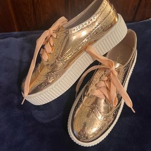 Shelly London Rose Gold Like Color Shoes, womens size 7.5, new without tags